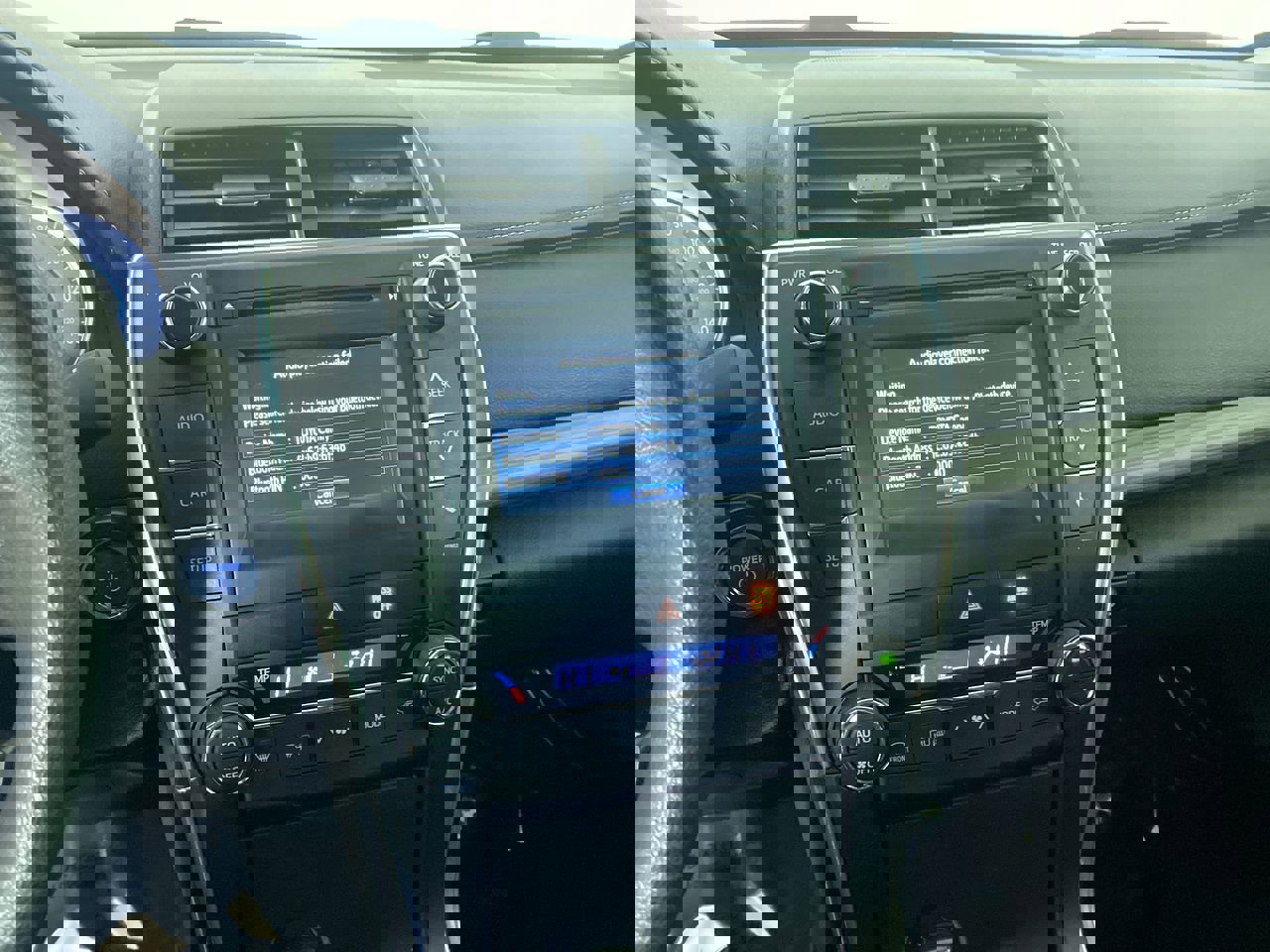 Used 2015 Toyota Camry LE image 8