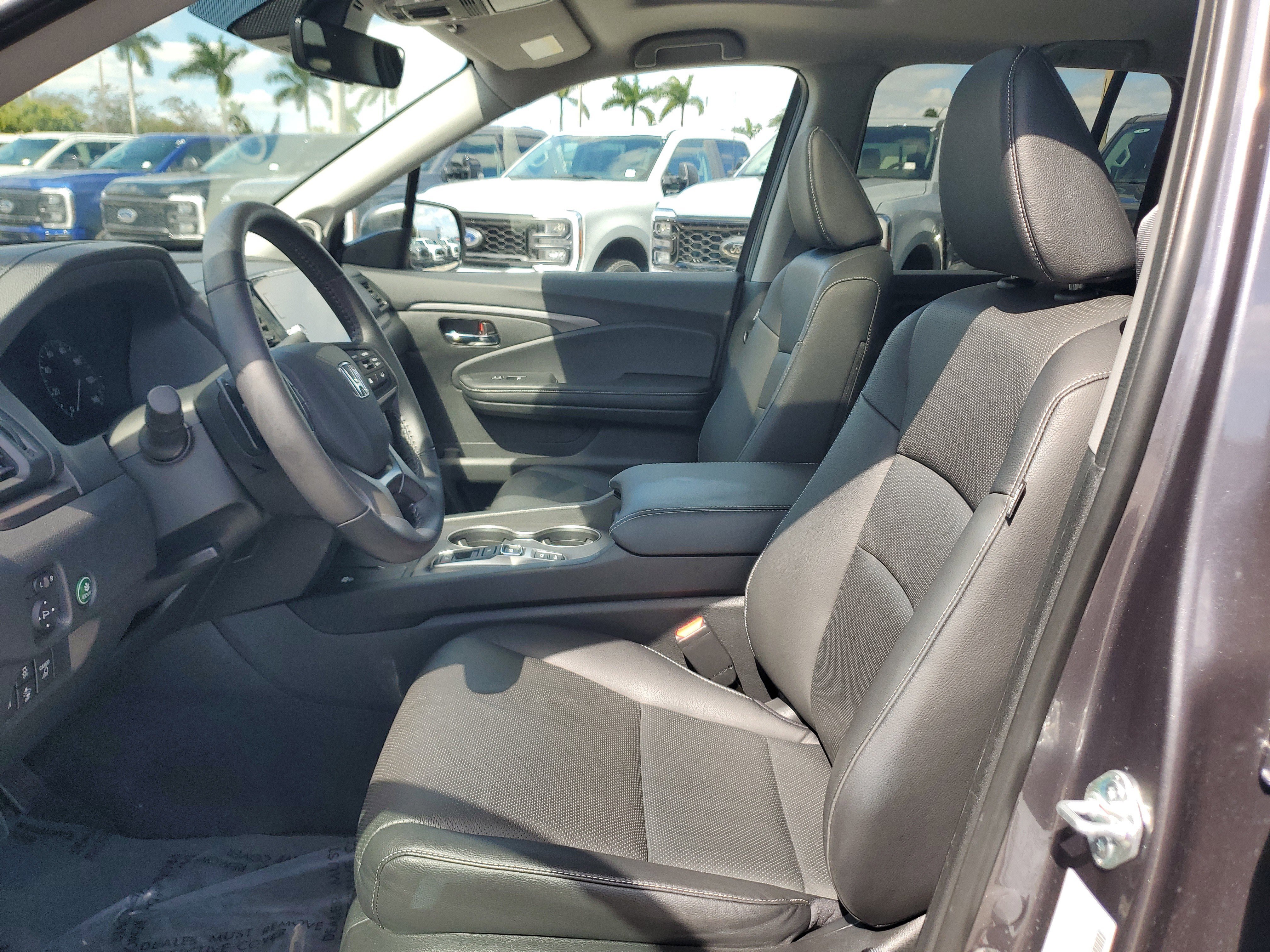 Used 2025 Honda Ridgeline RTL image 12