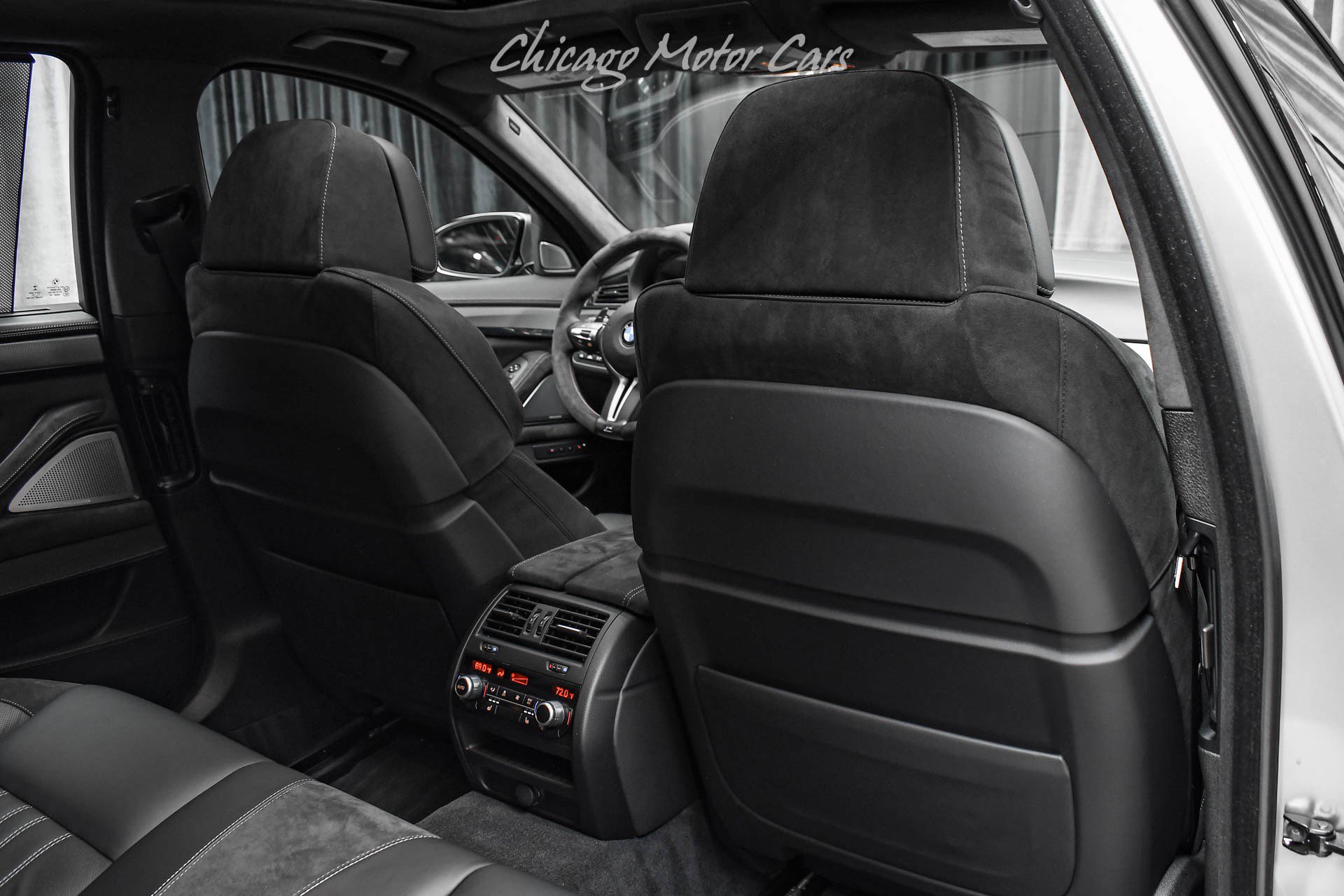 Used 2015 BMW M5 RWD image 32