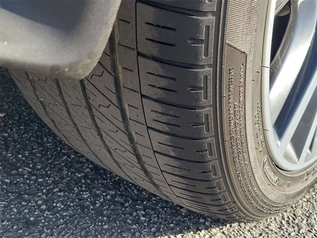 Used 2022 INFINITI Q60 3.0t Luxe w/ Essential Package image 29