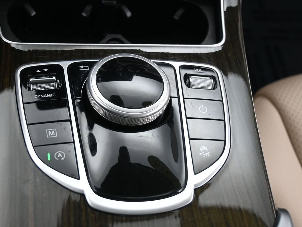 Used 2018 Mercedes-Benz GLC 300 4MATIC image 22