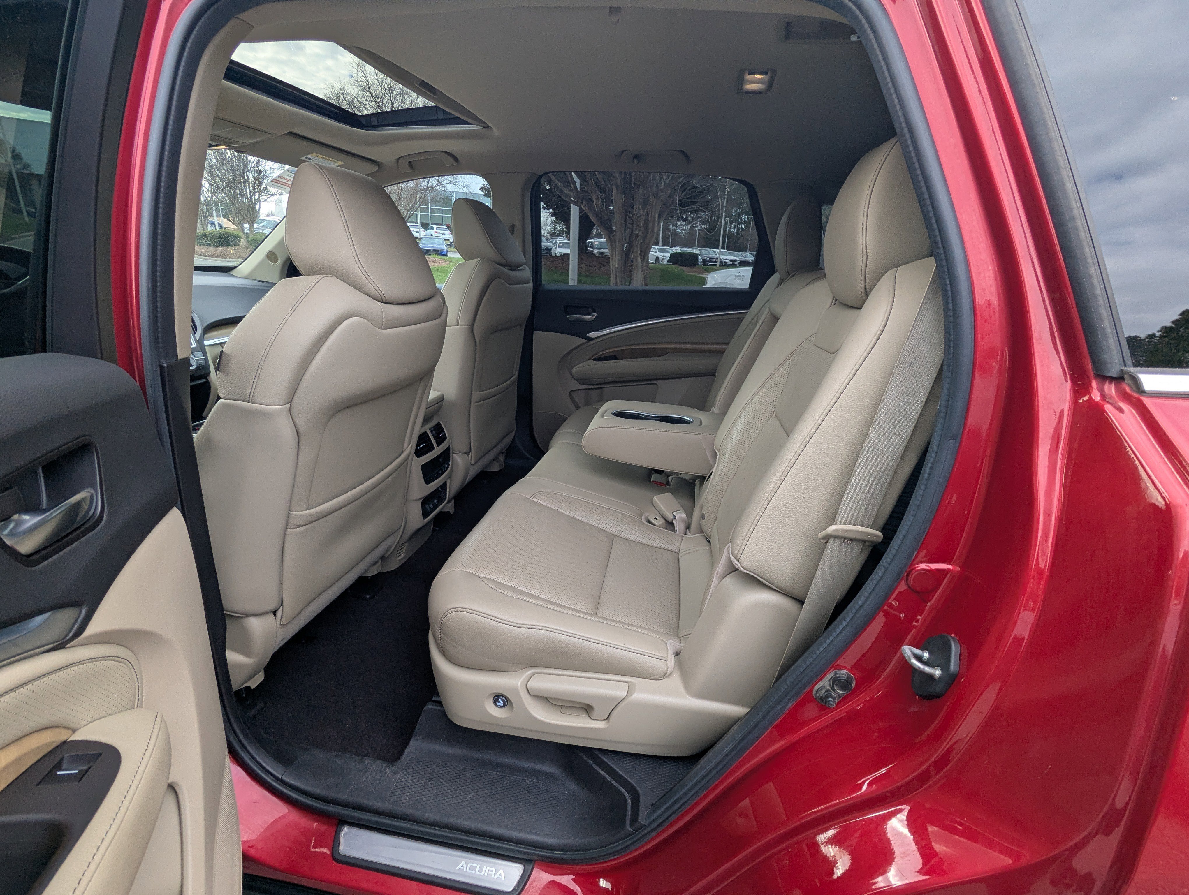 Used 2020 Acura MDX w/Technology Pkg image 11