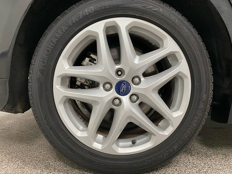 Used 2014 Ford Fusion SE image 24
