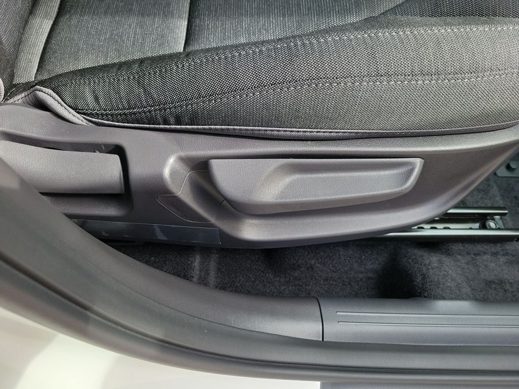 New 2027 Kia Seltos LX FWD image 9