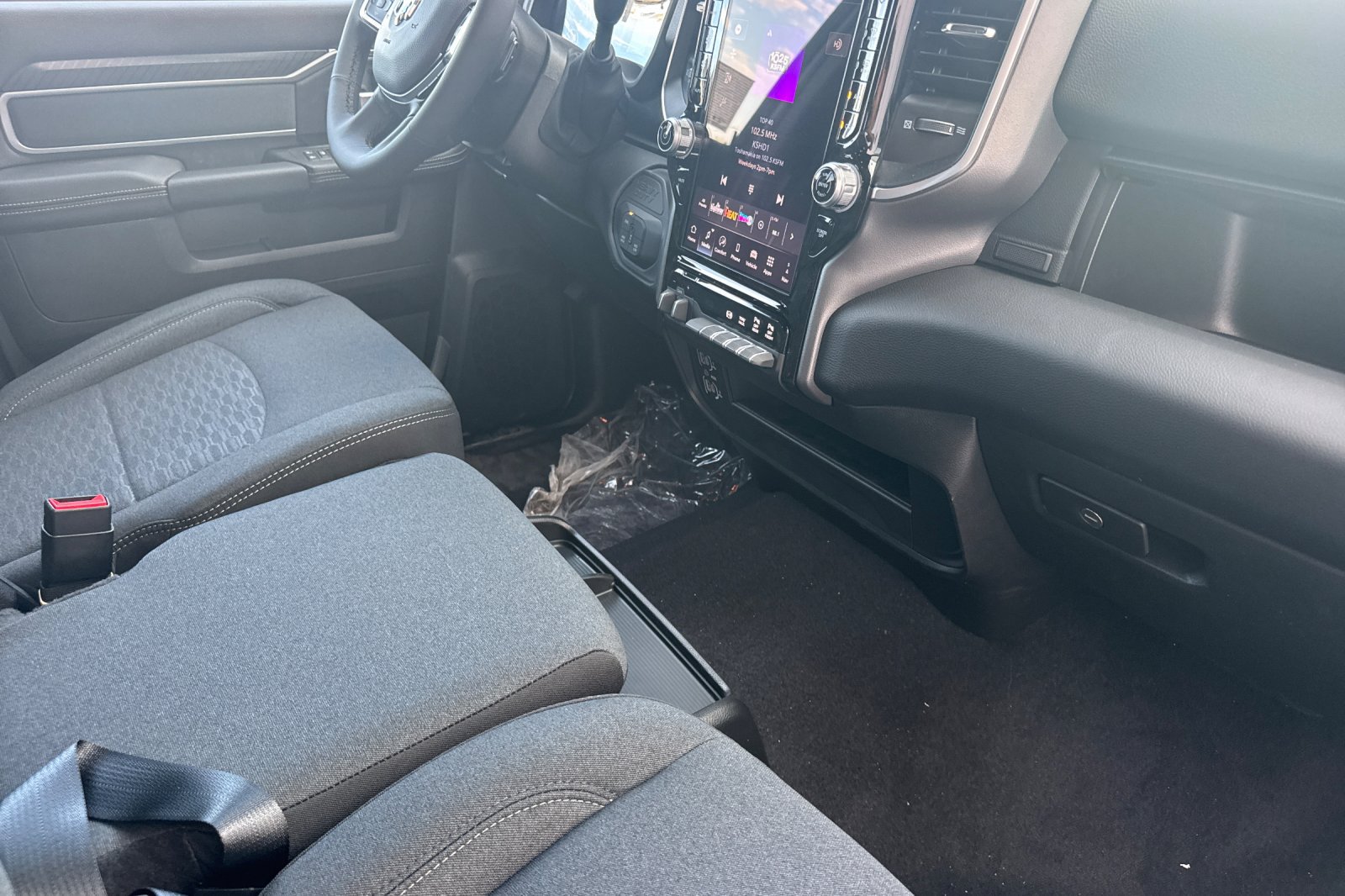 New 2027 RAM 3500 Big Horn AWD/4WD image 14