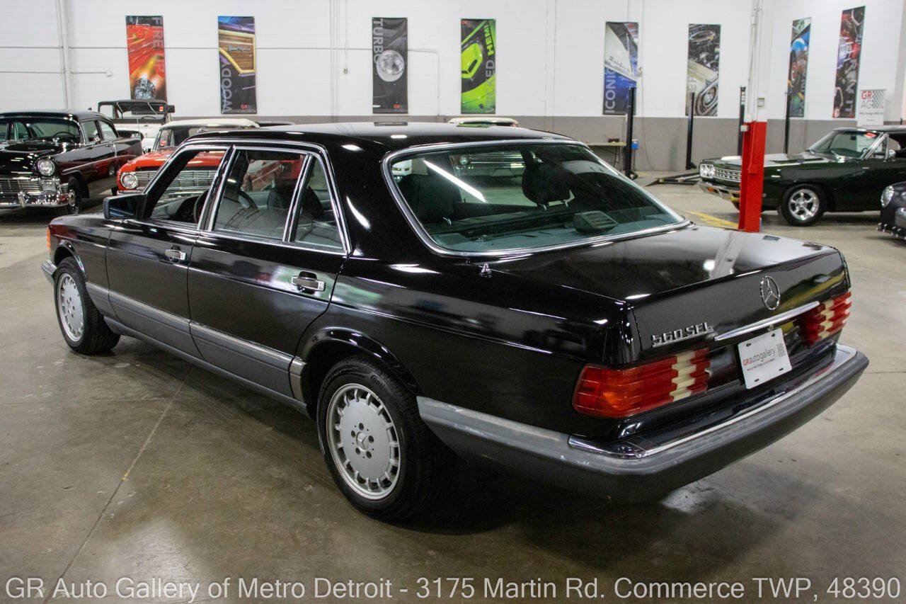Used 1991 Mercedes-Benz 560 SEL image 4