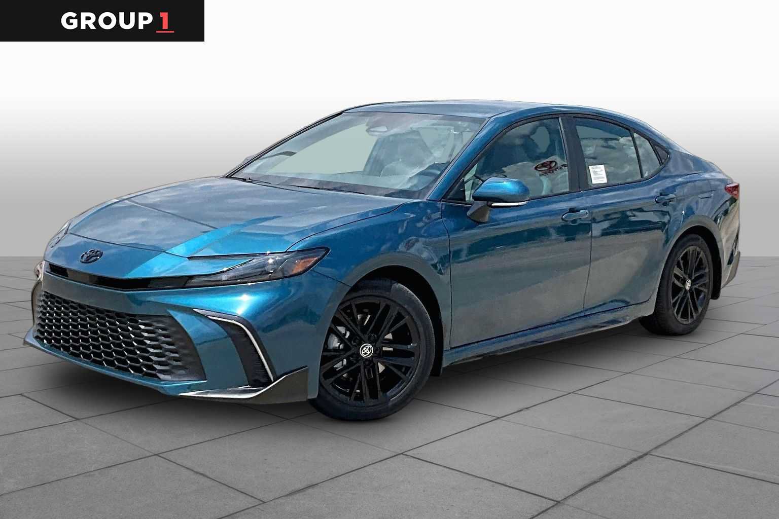 New 2026 Toyota Camry SE FWD image 1