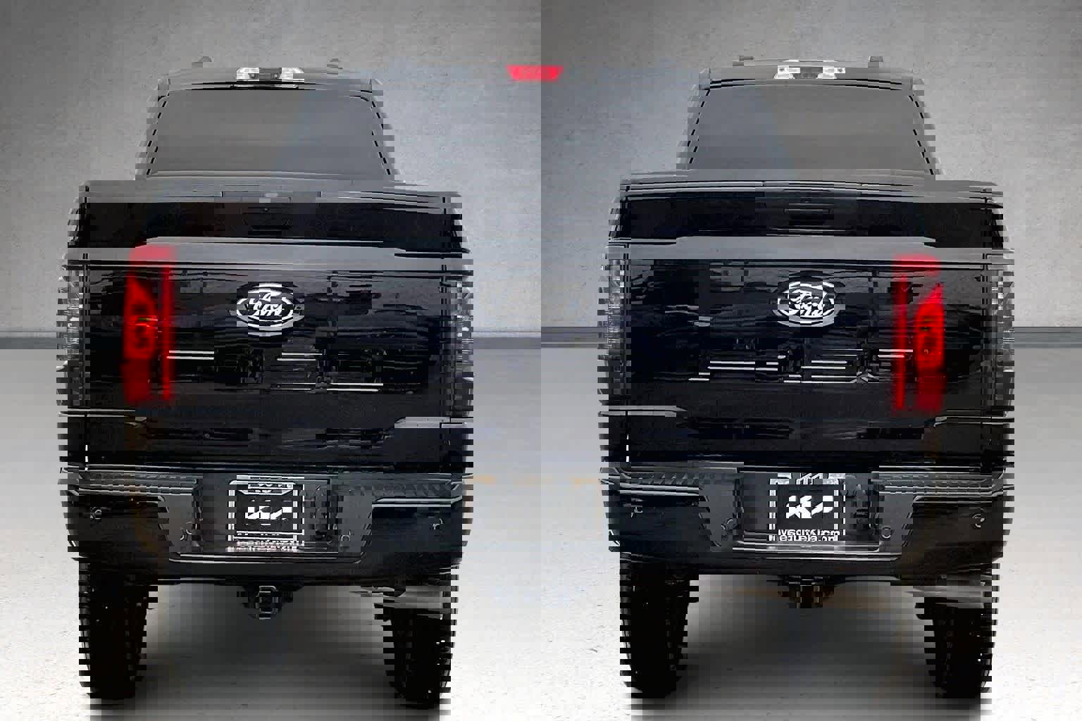 Used 2025 Ford F150 STX w/ STX Black Appearance Package image 5