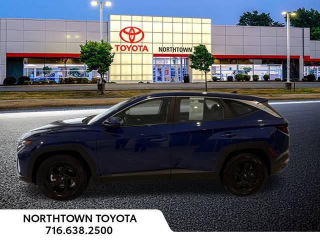 Used 2024 Hyundai Tucson SE image 2