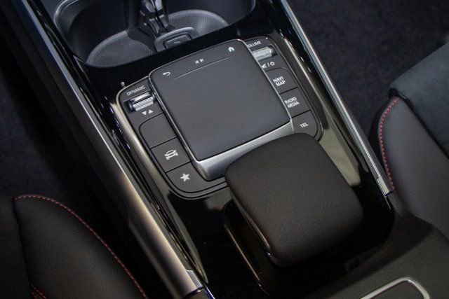 Certified 2023 Mercedes-Benz GLB 250 4MATIC image 21