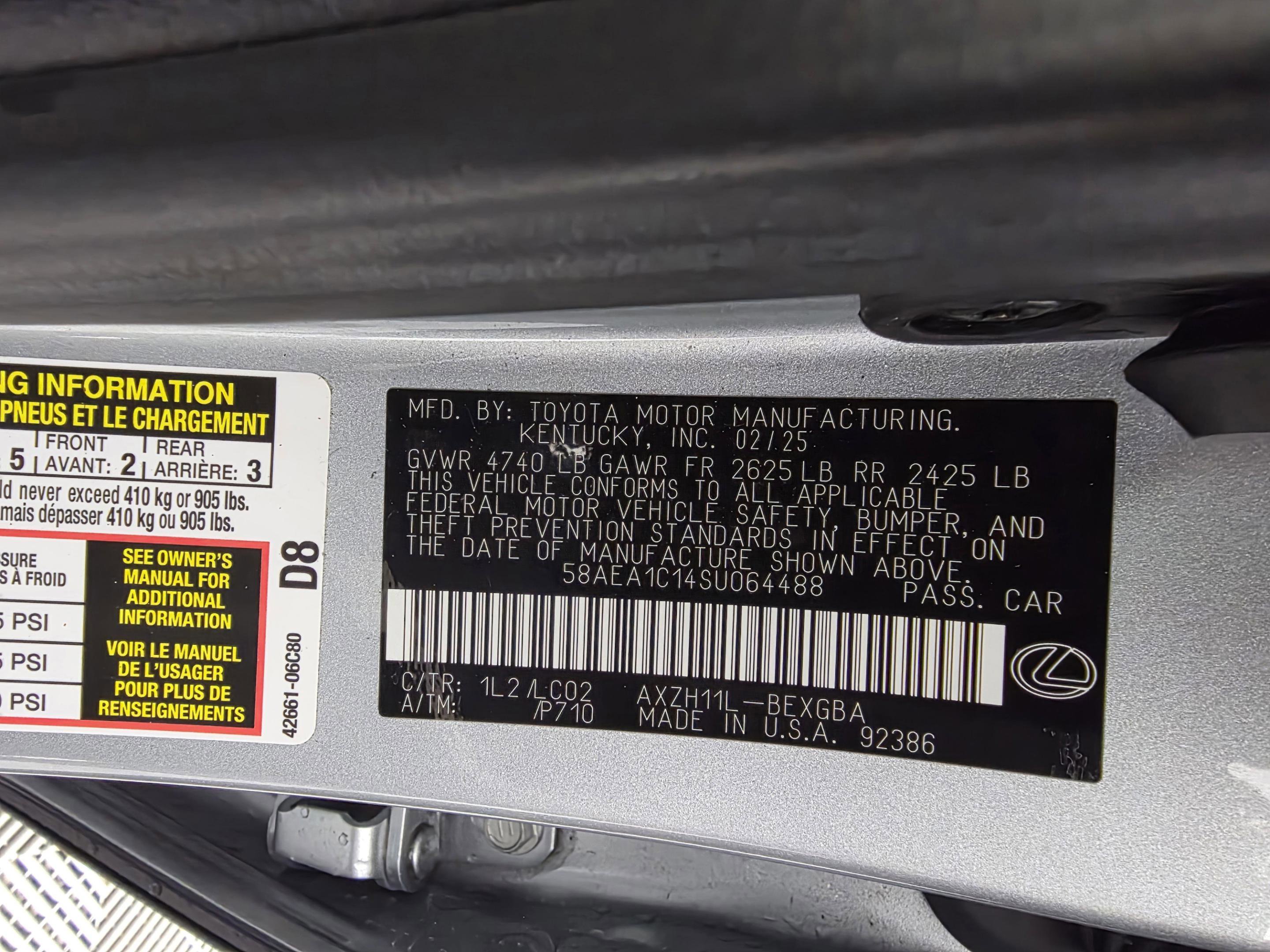 Certified 2025 Lexus ES 300h w/ Technology Package image 28