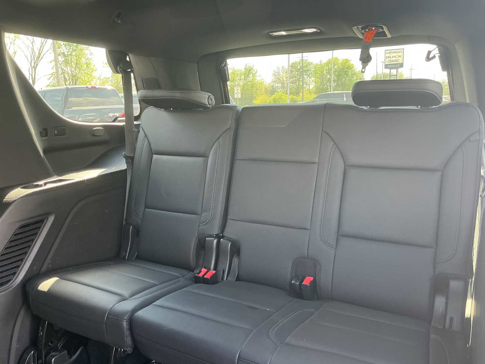 Used 2021 Chevrolet Tahoe LT w/ LT Signature Package AWD/4WD image 25