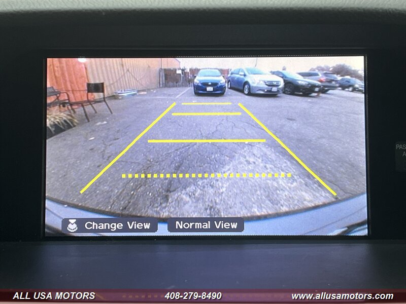 Used 2013 Acura ILX w/ Technology Package FWD image 31