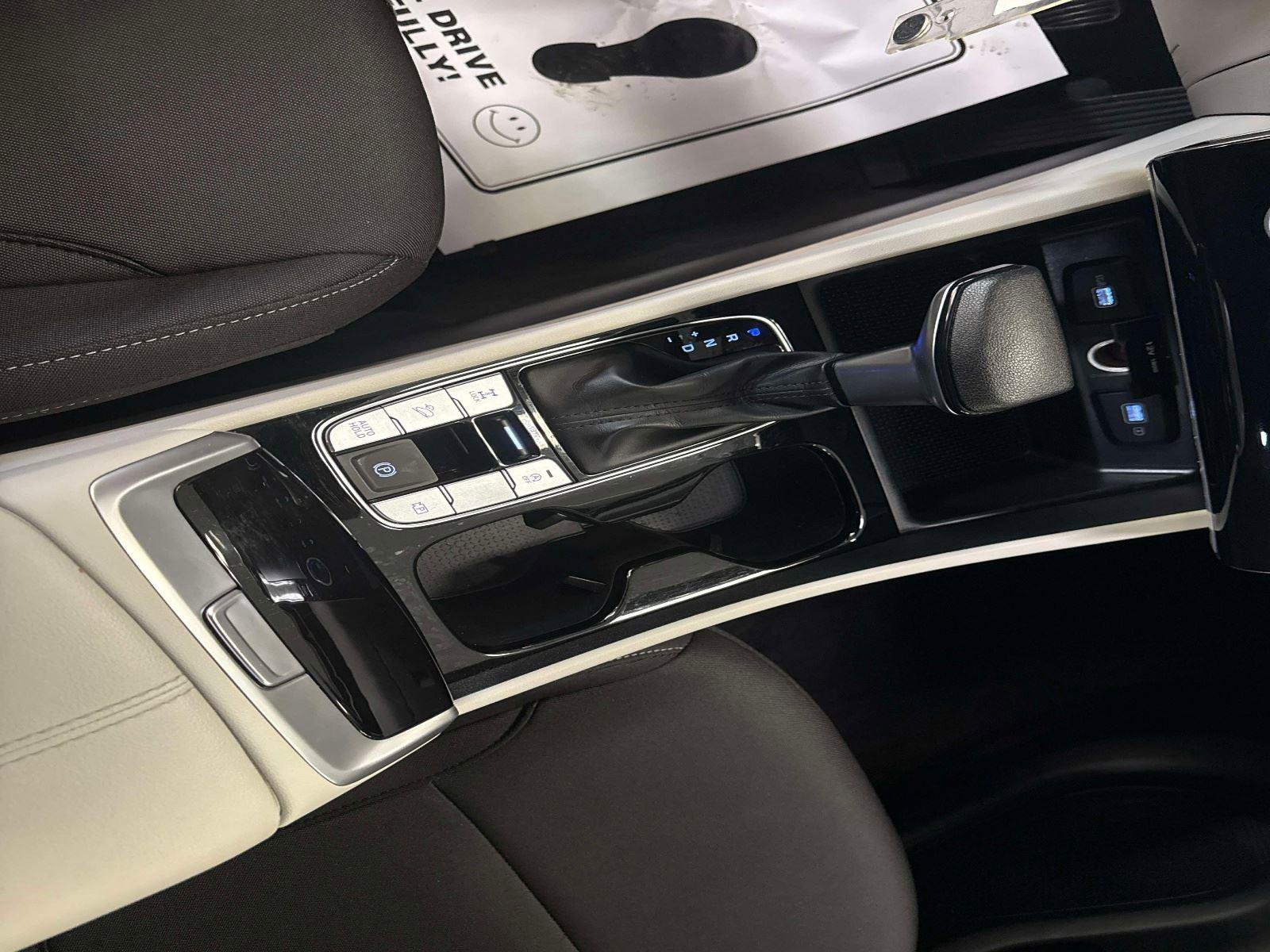 Used 2024 Hyundai Tucson SE image 23