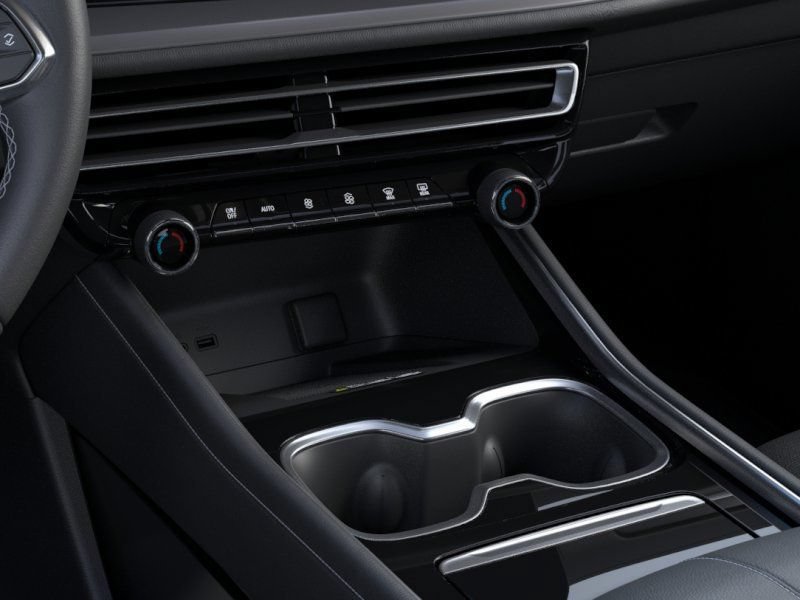New 2026 Chevrolet Traverse LT w/ Sun and Wheel Package FWD image 25