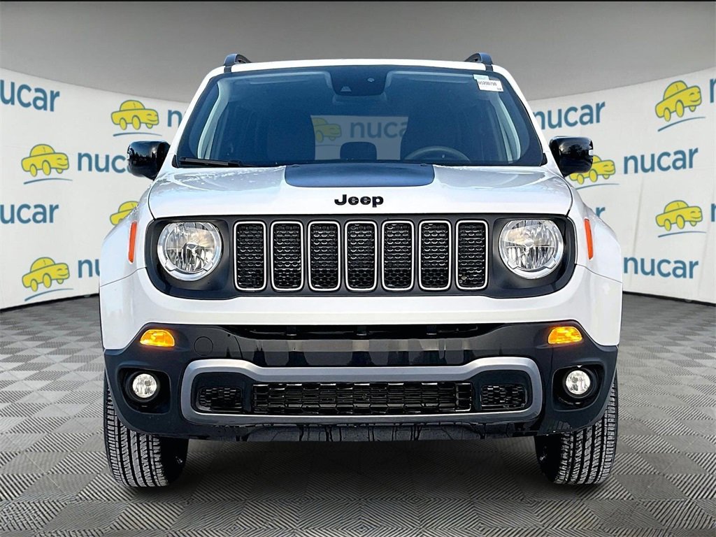 Used 2023 Jeep Renegade Latitude image 2
