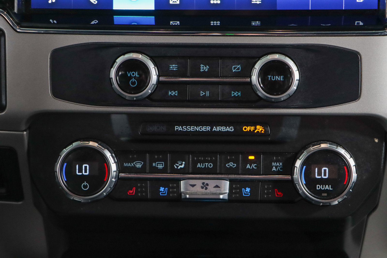 Used 2022 Ford F250 Lariat w/ Lariat Ultimate Package image 21