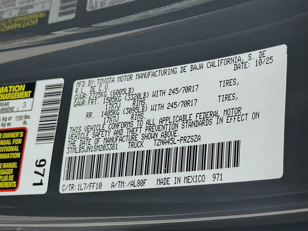 Certified 2025 Toyota Tacoma SR5 AWD/4WD image 31