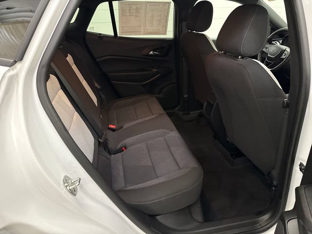 Used 2024 Chevrolet Trax RS w/ Driver Confidence Package FWD image 24