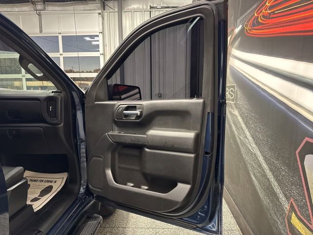 Used 2022 Chevrolet Silverado 1500 Custom AWD/4WD image 26