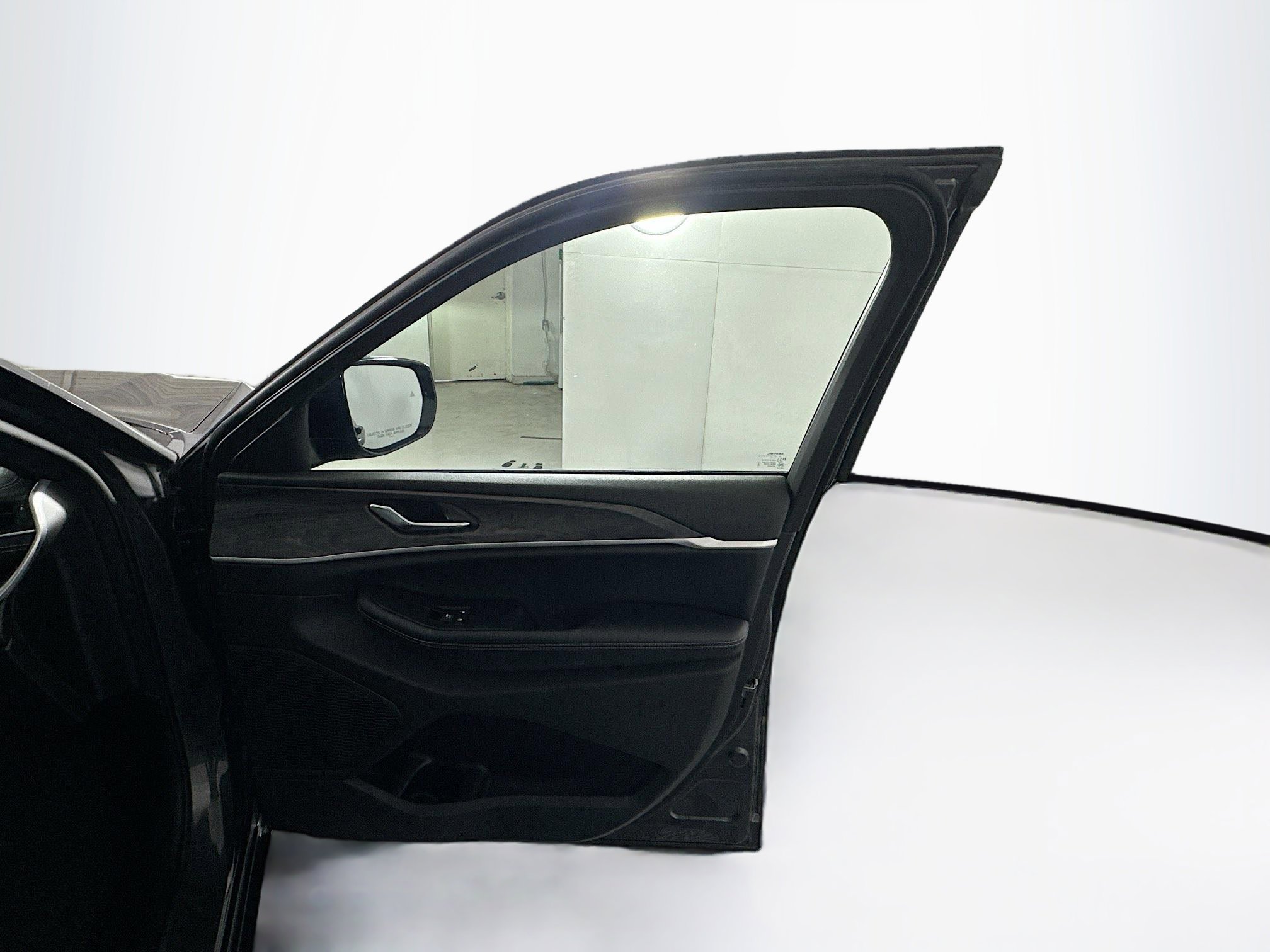 Used 2024 Jeep Grand Cherokee L Limited w/ Luxury Tech Group II image 35