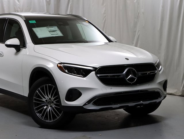 New 2026 Mercedes-Benz GLC 300 4MATIC image 2