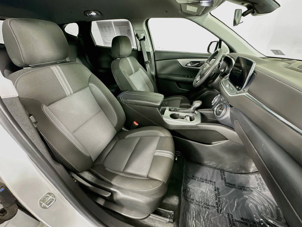 Used 2024 Chevrolet Blazer LT FWD image 35