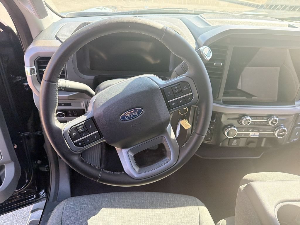 Used 2025 Ford F150 XLT w/ Equipment Group 301A Standard AWD/4WD image 11