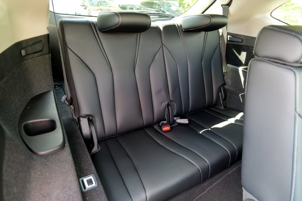 Used 2023 Acura MDX SH-AWD w/ Technology Package image 34