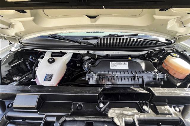 Used 2022 Chevrolet Express 2500 w/ Driver Convenience Package image 22