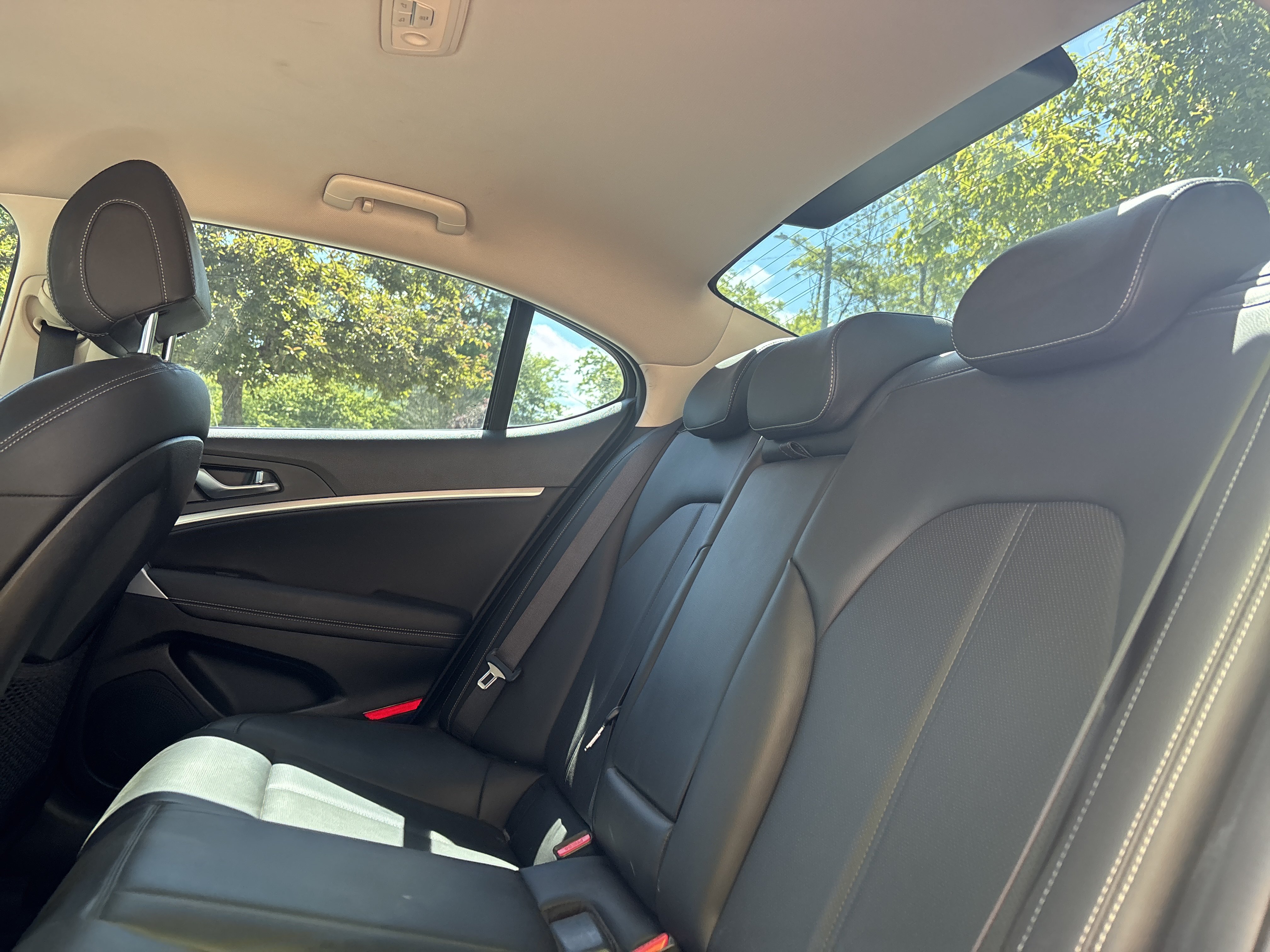 Used 2023 Genesis G70 2.0T AWD/4WD image 13