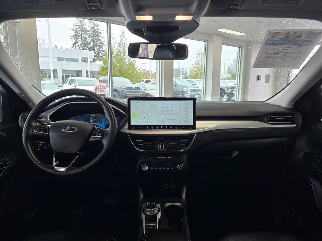 Used 2024 Ford Escape Platinum AWD/4WD image 24