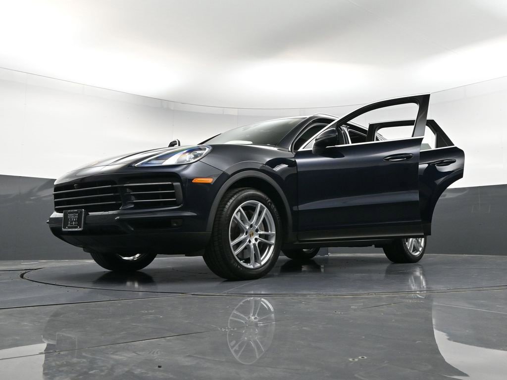 Certified 2021 Porsche Cayenne S image 39