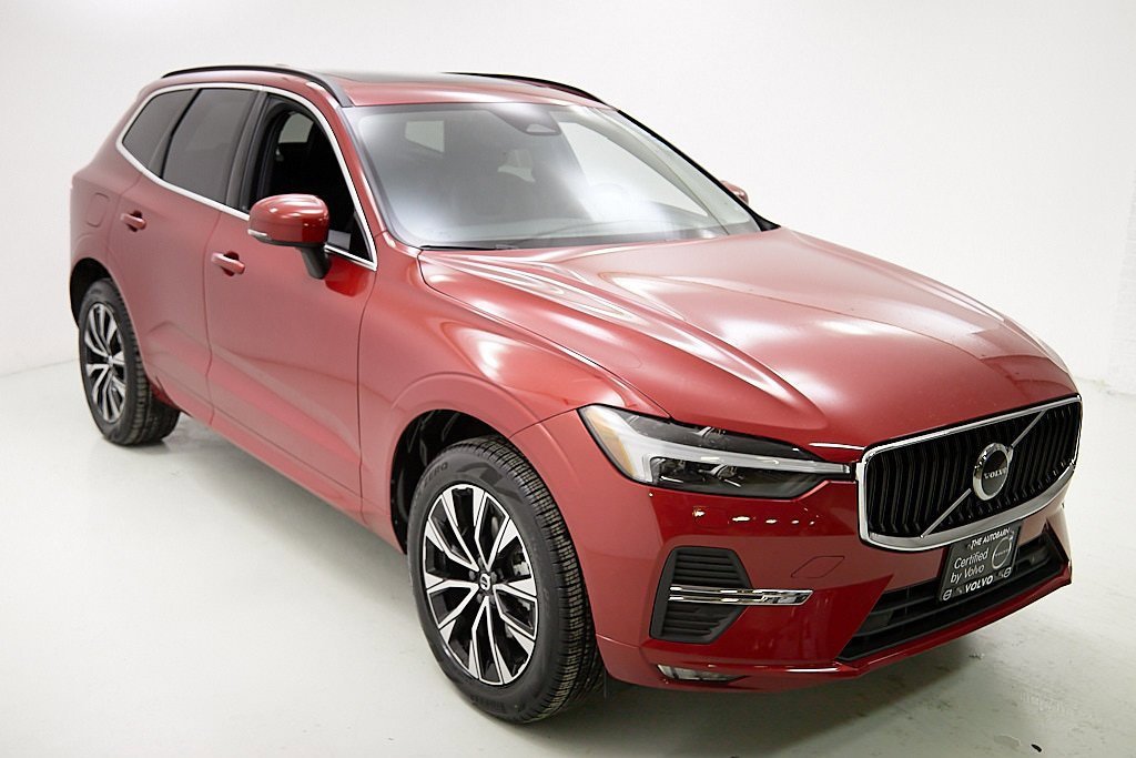 Certified 2023 Volvo XC60 B5 Core w/ Climate Package image 4