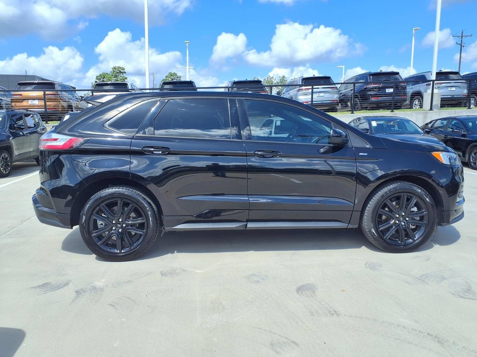 Used 2023 Ford Edge ST-Line AWD/4WD image 5