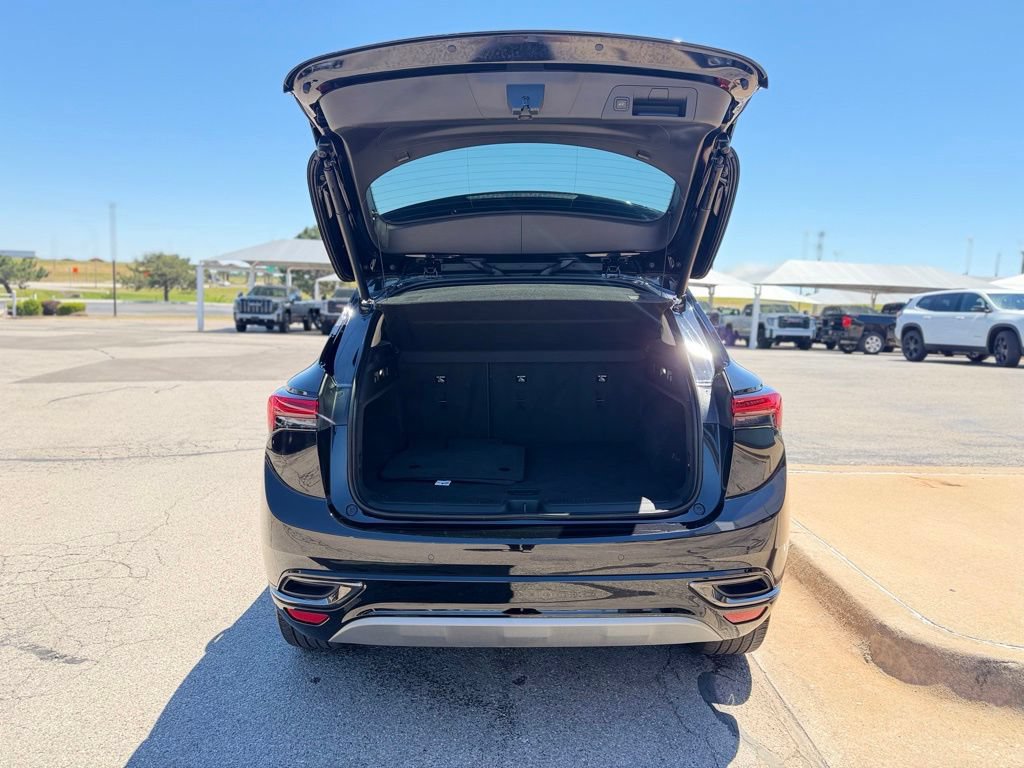 Used 2023 Buick Envision Essence w/ Sport Touring Package FWD image 6