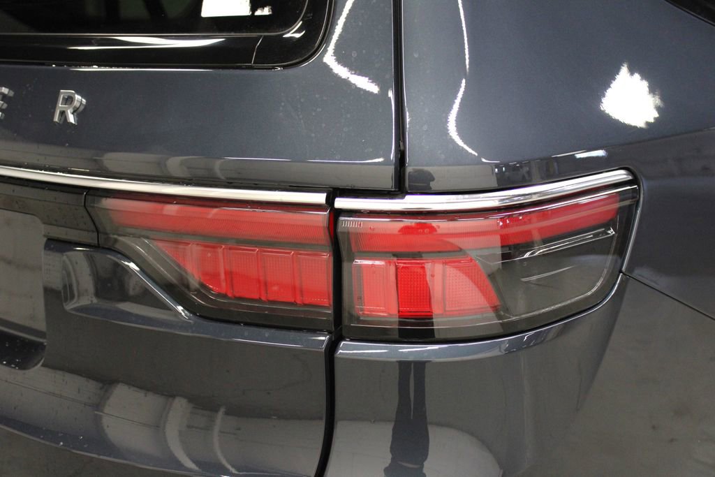 New 2025 Jeep Wagoneer L Series II image 49