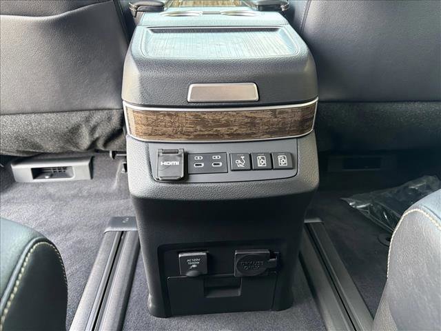 New 2026 Toyota Sienna Platinum image 21