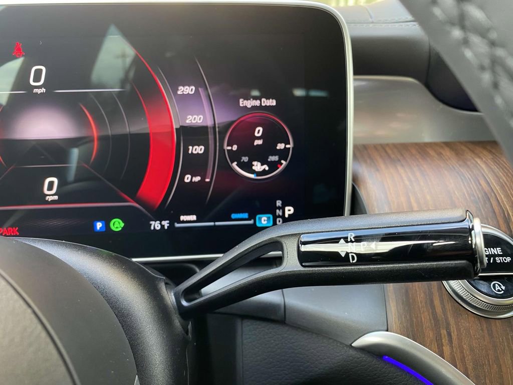 Certified 2025 Mercedes-Benz GLC 300 4MATIC image 31