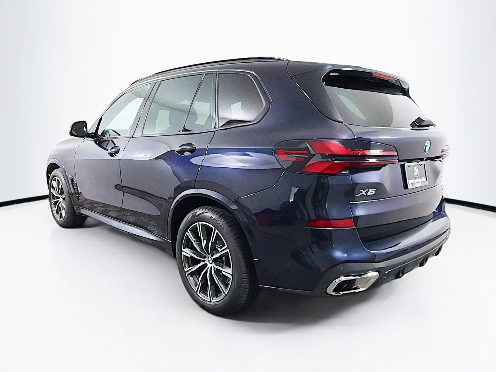 Used 2026 BMW X5 xDrive40i w/ M Sport Package image 5