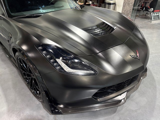 Used 2017 Chevrolet Corvette Grand Sport w/ Carbon Flash Badge Package RWD image 29