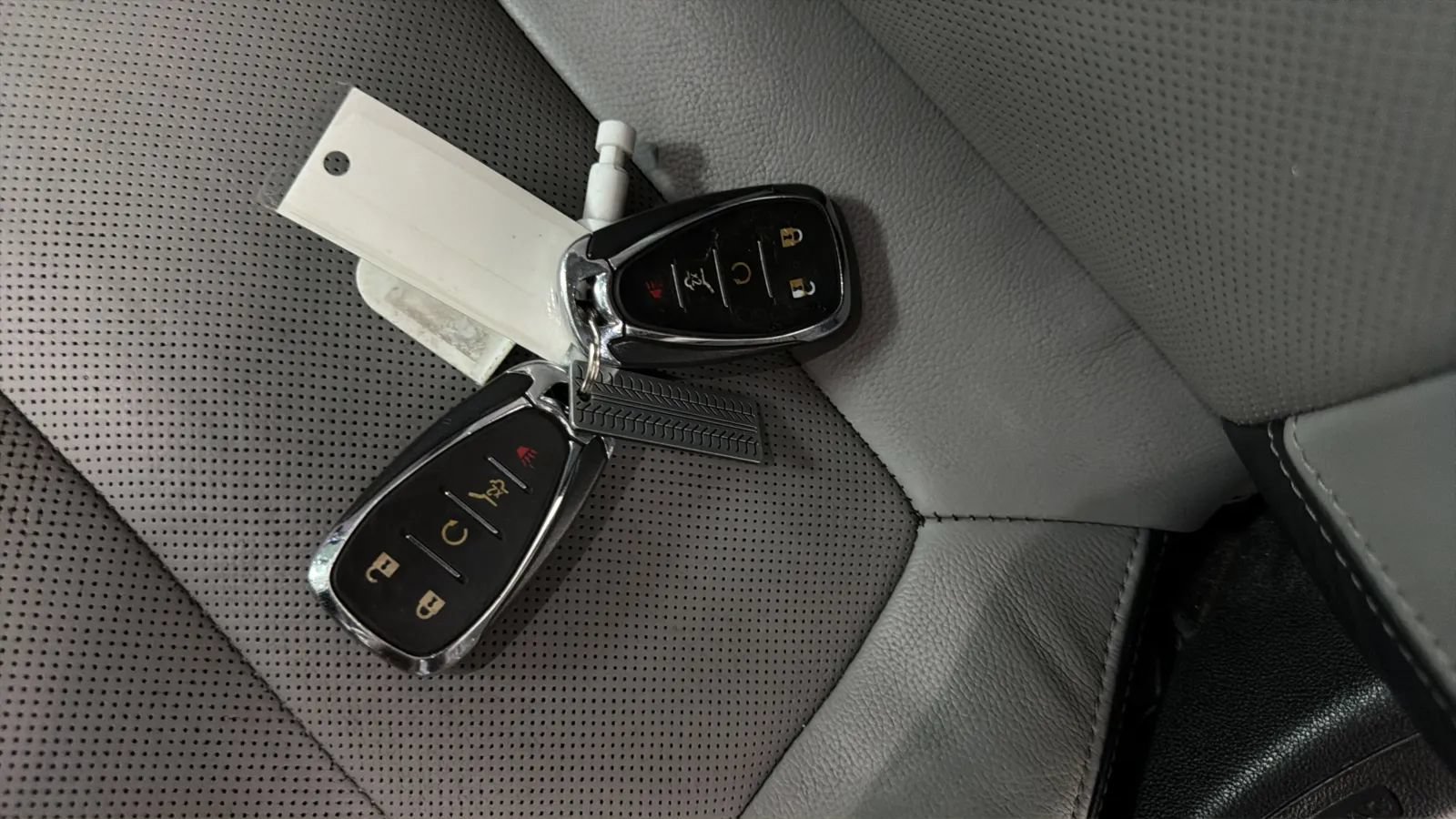 Used 2018 Chevrolet Equinox Premier FWD image 30