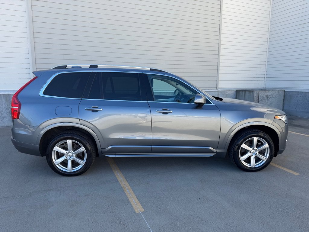 Used 2016 Volvo XC90 T8 Momentum w/ Vision Package AWD/4WD image 2