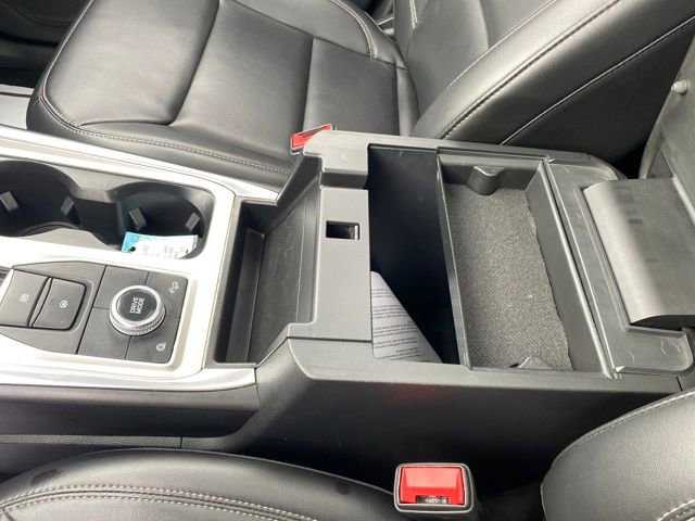 Used 2023 Ford Explorer XLT image 12