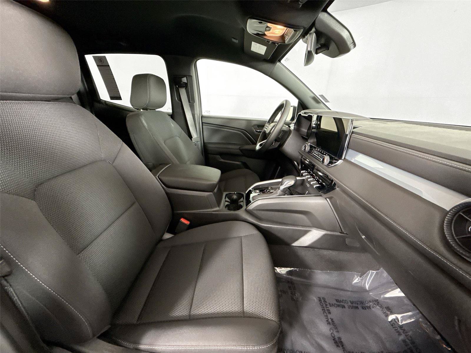 Used 2026 Chevrolet Colorado LT RWD image 40