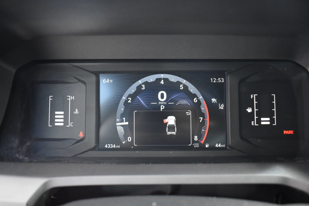 Certified 2025 Toyota Tacoma SR5 AWD/4WD image 10