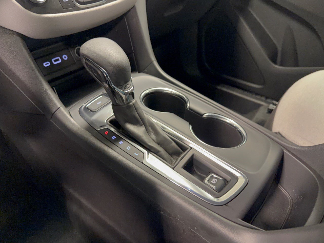 Used 2023 Chevrolet Equinox LS w/ LS Convenience Package AWD/4WD image 21