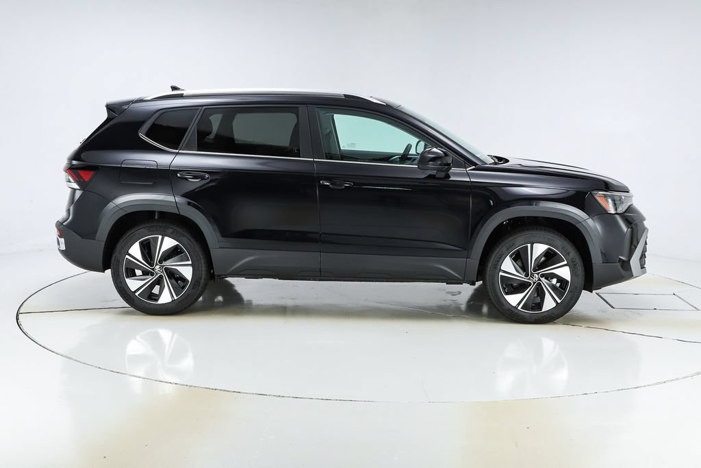 New 2026 Volkswagen Taos SE AWD/4WD image 10