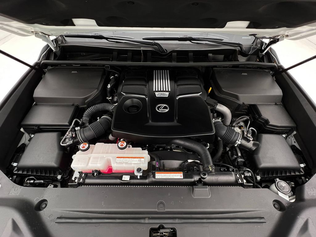 Certified 2024 Lexus LX 600 4WD w/ Luxury Package image 25
