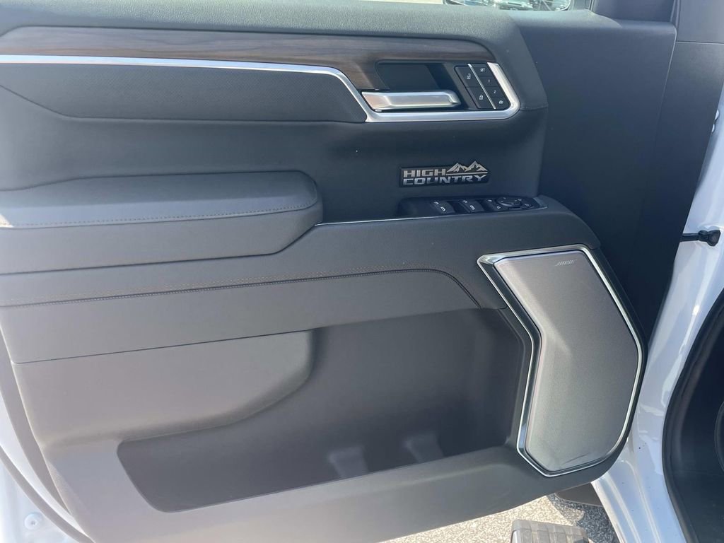 New 2026 Chevrolet Silverado 1500 High Country AWD/4WD image 14